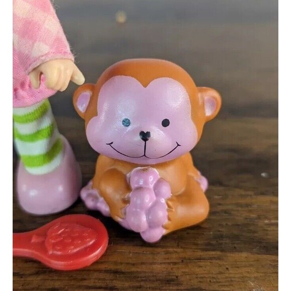 American Greetings Strawberry Shortcake Raspberry Tart 79 Doll Rhubarb Pet Comb - Picture 3 of 6